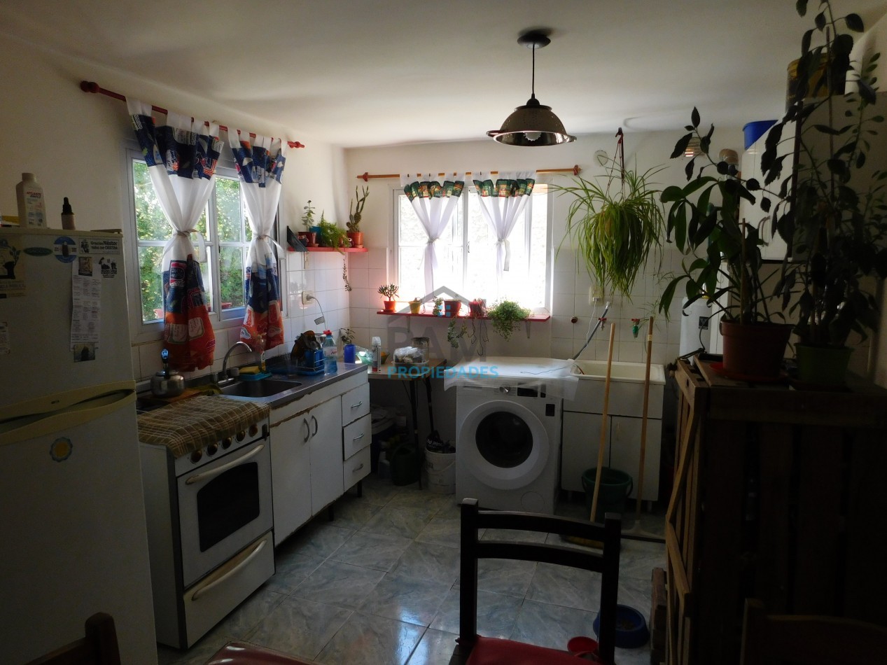 VENTA DE DUPLEX DE 3 AMBIENTES CON PATIO- CENTRO DE JUNIN DE LOS ANDES