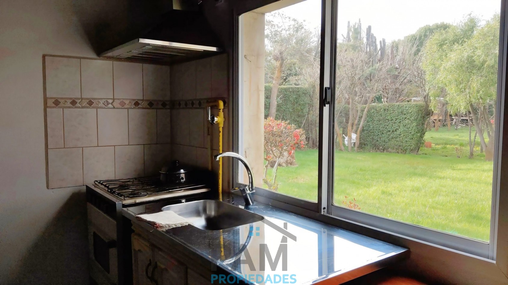 Amplia casa con dos dormitorios, San Martin al 1100, Junin de los Andes