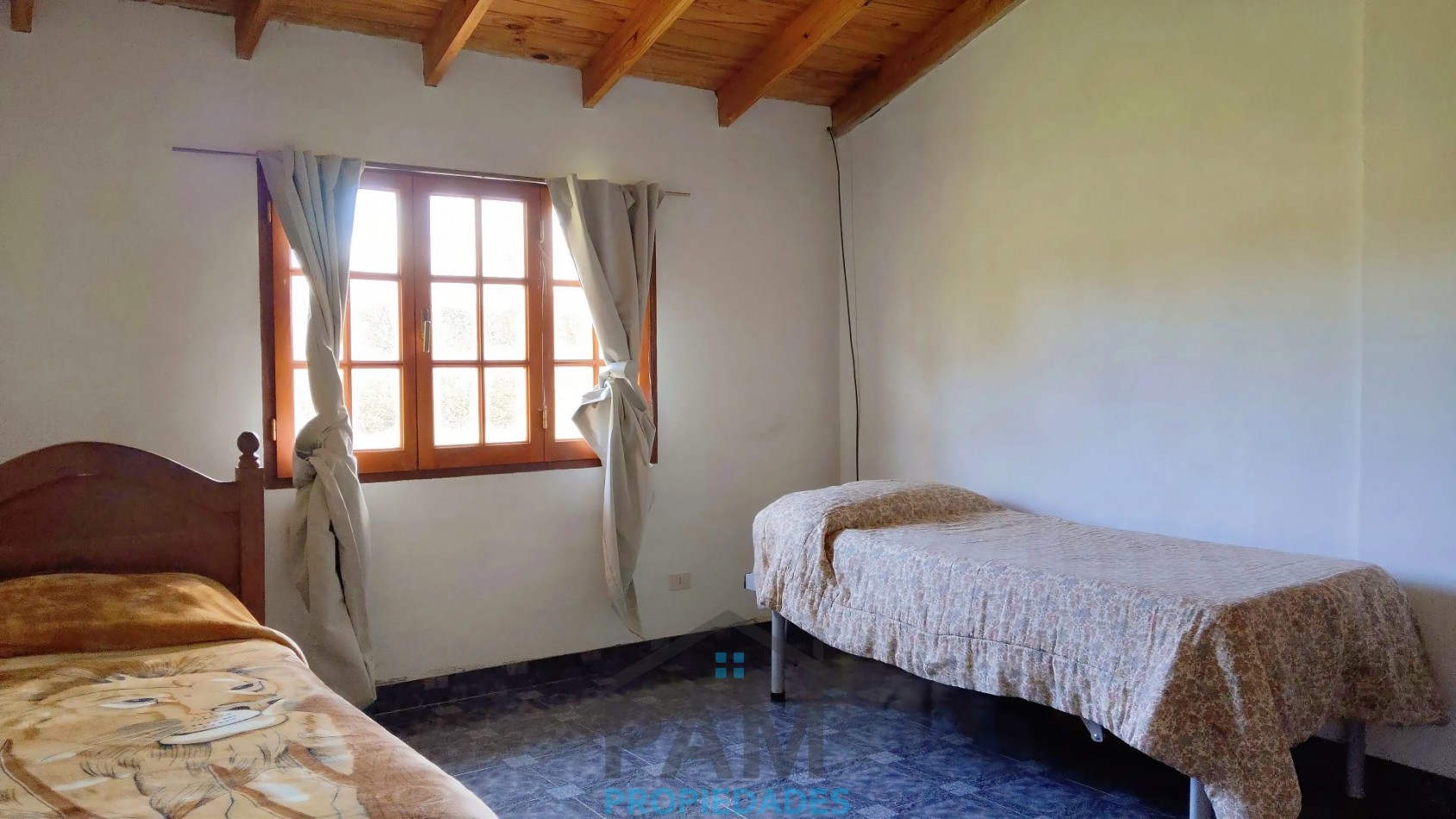 Amplia casa con dos dormitorios, San Martin al 1100, Junin de los Andes