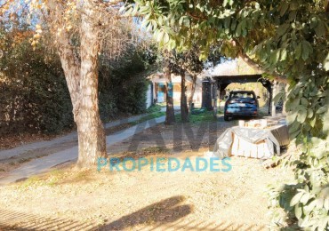 TERRENO CON DOS VIVIENDAS EN VENTA 
